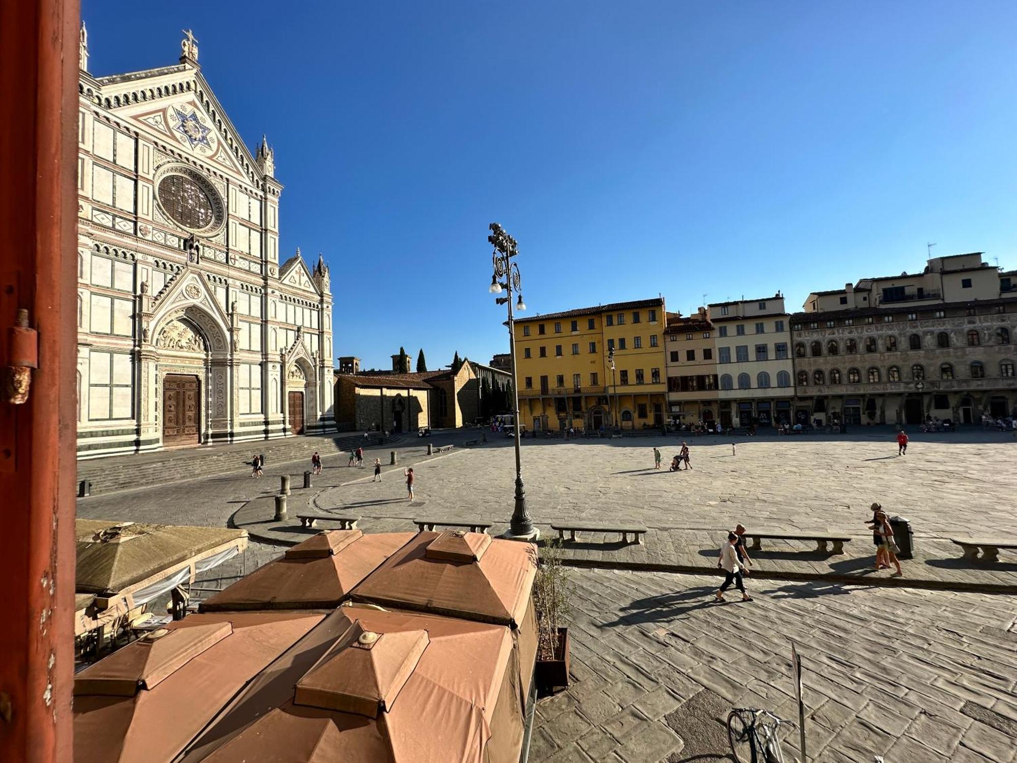 Апартаменты Luxurious View On Santa Croce Флоренция Экстерьер фото